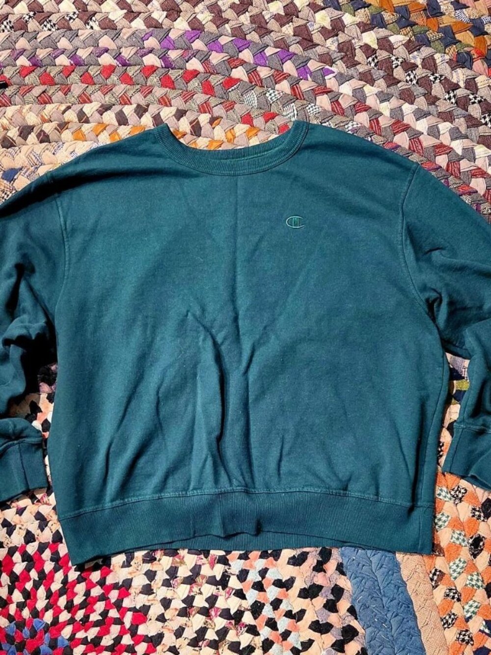 Champion Crewneck Pullover Sweatshirt #champion #crewneck